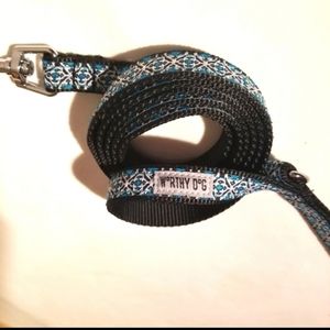 Set of  2 Leashes colorful pet Leashes WoRTHY